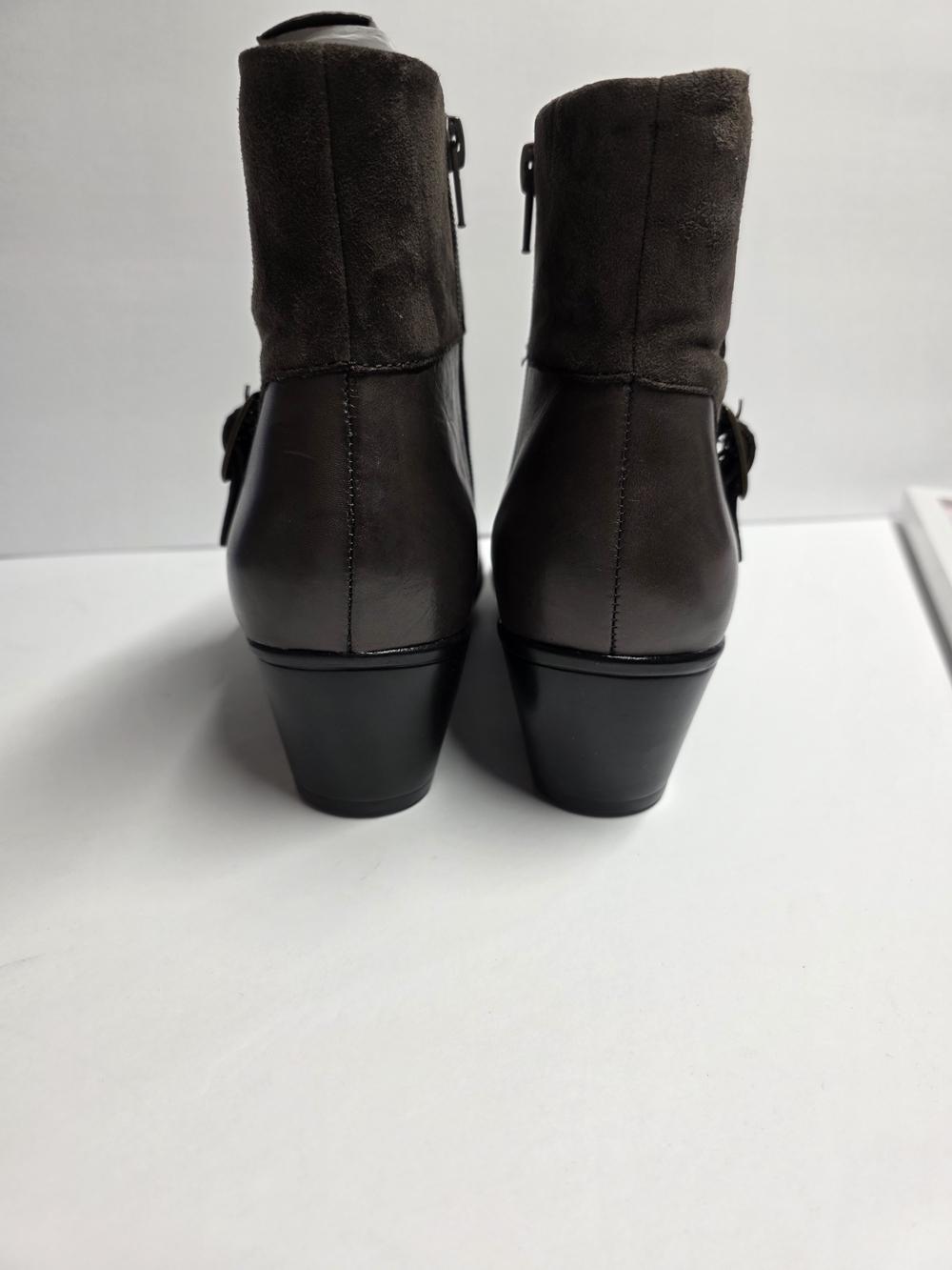 Clarks Brown/Grey Leather & Suede Ankle Boots w/ Buckle *Please Read Description - Picture 3 of 10